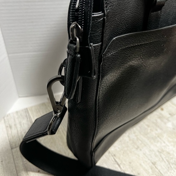 Calvin Klein tote crossbody bag iPad bag EUC Black - Picture 6 of 12